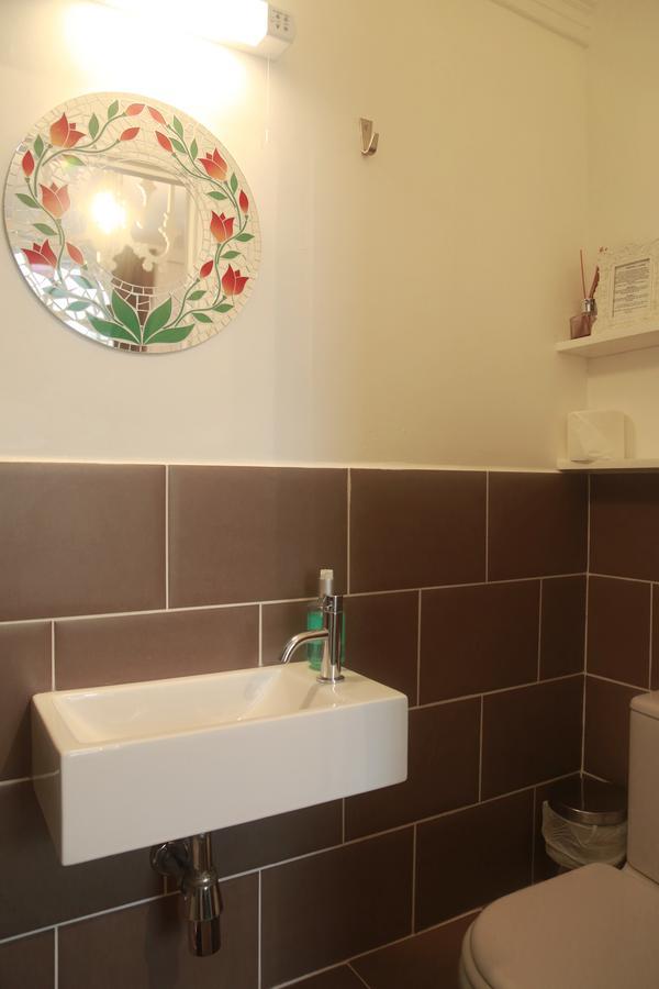 Schmotel Bed & Breakfast Hove